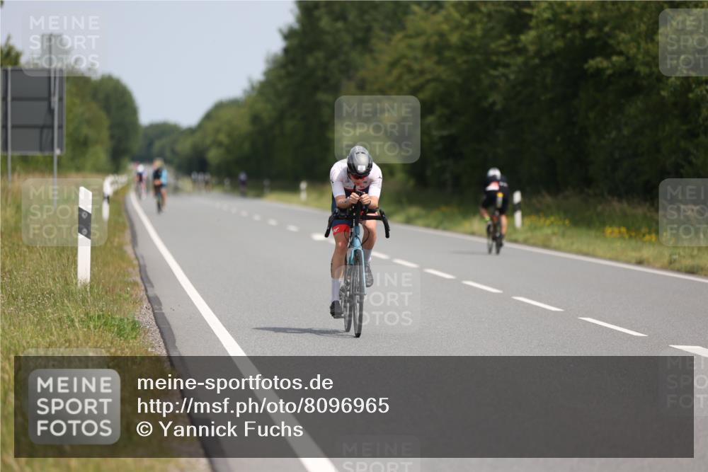 22.06.2025 - Viking Triathlon Yannick Fuchs http://msf.ph/oto/8096965 22.06.2025 11:59:33 Radfahren 2, 7, 55, 196, 346, 480, 661 meine-sportfotos.de
