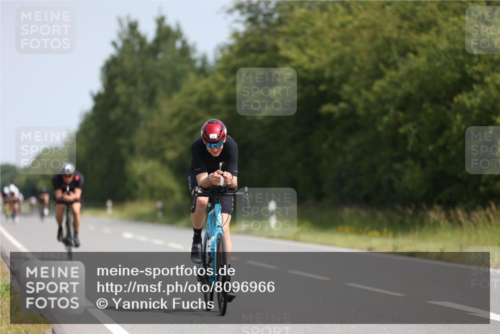 22.06.2025 - Viking Triathlon Yannick Fuchs http://msf.ph/oto/8096966 22.06.2025 11:21:57 Radfahren 1, 80, 101, 304 meine-sportfotos.de