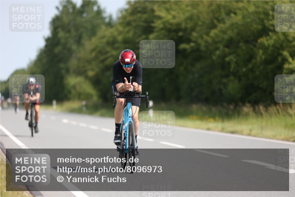 22.06.2025 - Viking Triathlon Yannick Fuchs http://msf.ph/oto/8096973 22.06.2025 11:21:57 Radfahren 1, 80, 101, 304 meine-sportfotos.de