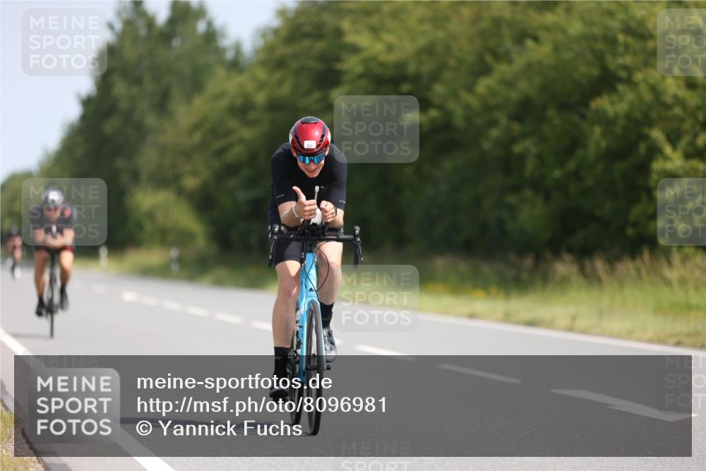 22.06.2025 - Viking Triathlon Yannick Fuchs http://msf.ph/oto/8096981 22.06.2025 11:21:57 Radfahren 1, 80, 101, 304 meine-sportfotos.de