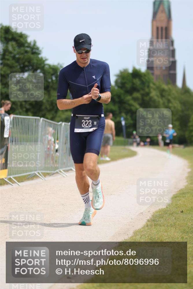 22.06.2025 - Viking Triathlon H.Heesch http://msf.ph/oto/8096996 22.06.2025 13:11:45 Laufen 323 meine-sportfotos.de