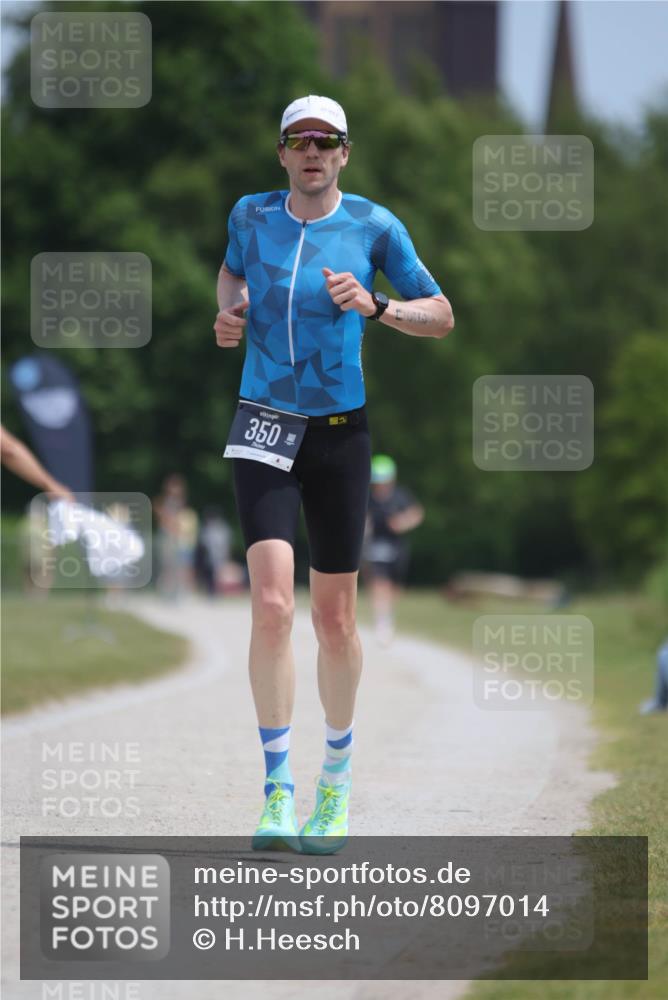 22.06.2025 - Viking Triathlon H.Heesch http://msf.ph/oto/8097014 22.06.2025 13:11:56 Laufen 350 meine-sportfotos.de