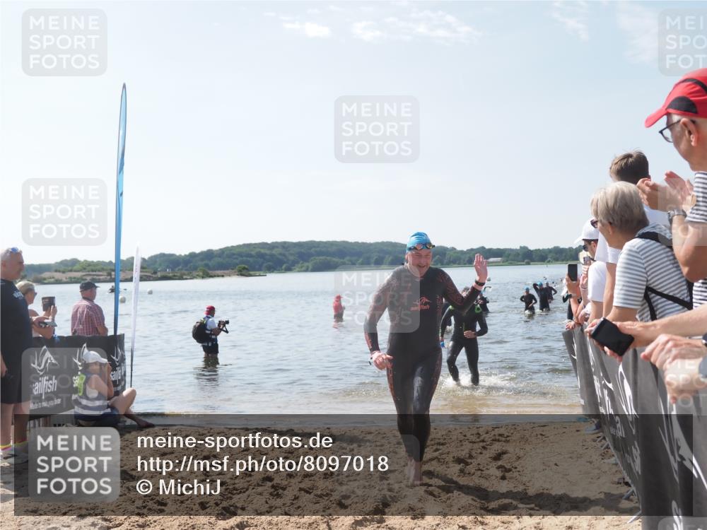 22.06.2025 - Viking Triathlon MichiJ http://msf.ph/oto/8097018 22.06.2025 10:42:09 Schwimmen 78, 159, 199, 281, 290, 460, 465 meine-sportfotos.de