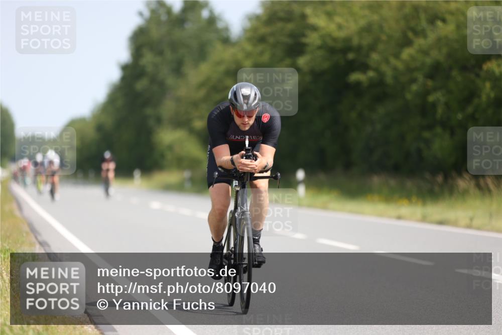 22.06.2025 - Viking Triathlon Yannick Fuchs http://msf.ph/oto/8097040 22.06.2025 11:22:00 Radfahren 1, 80, 101, 187, 304, 323, 455 meine-sportfotos.de