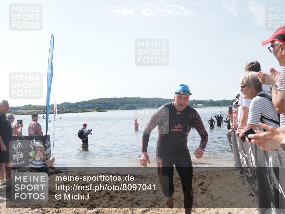 22.06.2025 - Viking Triathlon MichiJ http://msf.ph/oto/8097041 22.06.2025 10:42:09 Schwimmen 78, 159, 199, 281, 290, 460, 465 meine-sportfotos.de