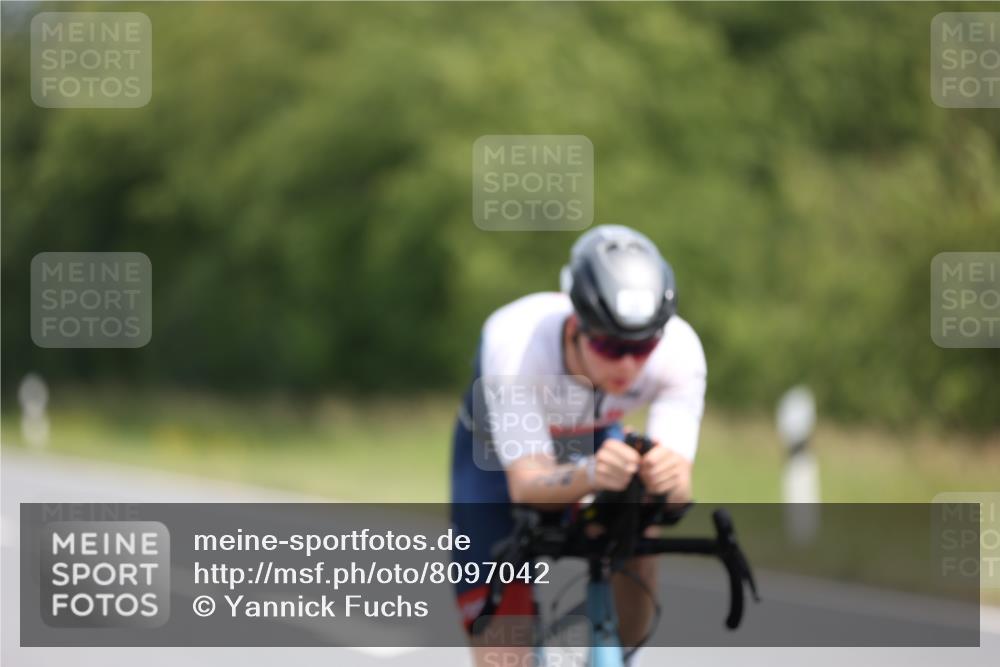 22.06.2025 - Viking Triathlon Yannick Fuchs http://msf.ph/oto/8097042 22.06.2025 11:59:35 Radfahren 2, 55, 124, 196, 346, 480, 501, 661 meine-sportfotos.de