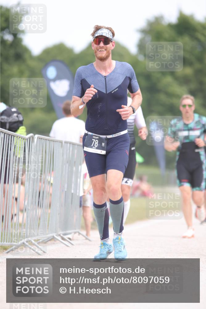 22.06.2025 - Viking Triathlon H.Heesch http://msf.ph/oto/8097059 22.06.2025 13:27:14 Laufen 78, 153, 376, 444, 475, 513 meine-sportfotos.de