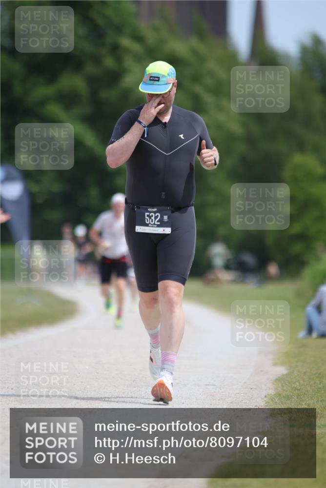 22.06.2025 - Viking Triathlon H.Heesch http://msf.ph/oto/8097104 22.06.2025 13:12:19 Laufen 532 meine-sportfotos.de