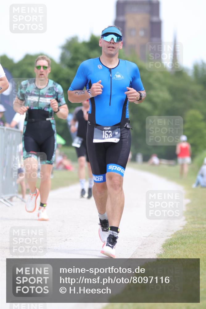 22.06.2025 - Viking Triathlon H.Heesch http://msf.ph/oto/8097116 22.06.2025 13:27:17 Laufen 78, 153, 275, 376, 444, 513 meine-sportfotos.de