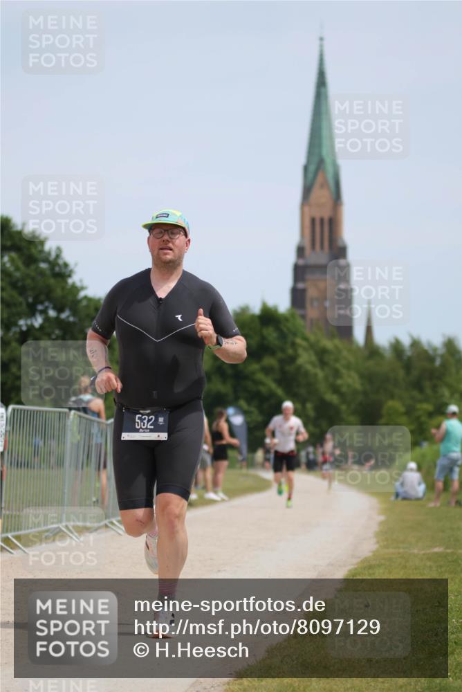 22.06.2025 - Viking Triathlon H.Heesch http://msf.ph/oto/8097129 22.06.2025 13:12:24 Laufen 532, 556 meine-sportfotos.de