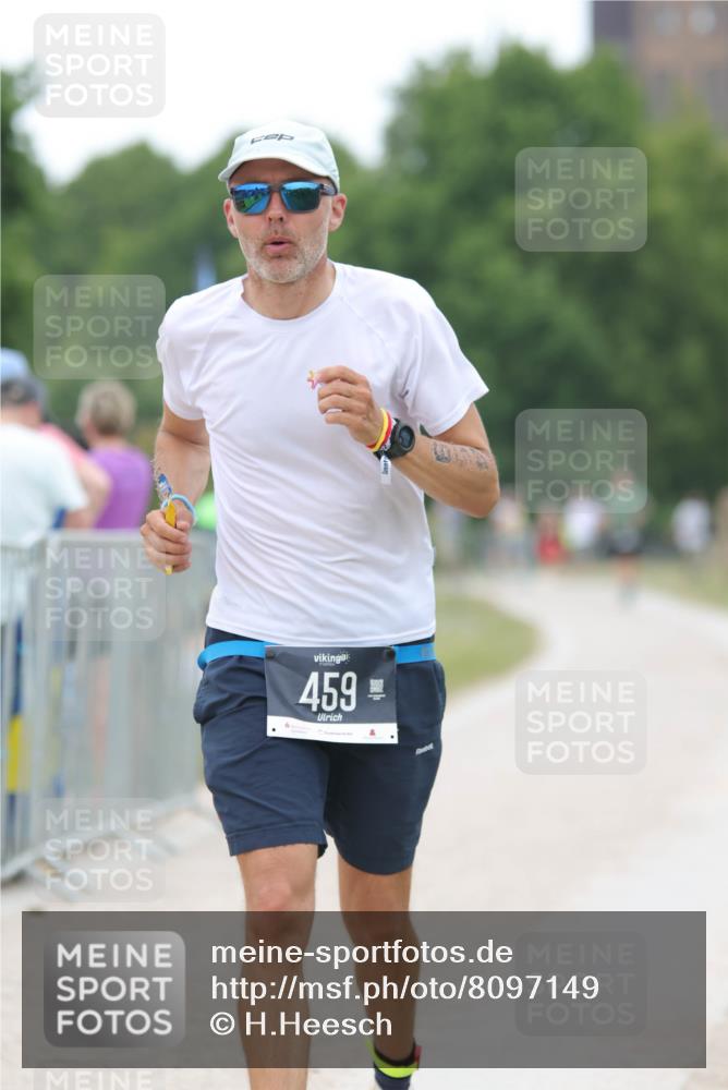 22.06.2025 - Viking Triathlon H.Heesch http://msf.ph/oto/8097149 22.06.2025 15:33:17 Laufen 191, 459 meine-sportfotos.de