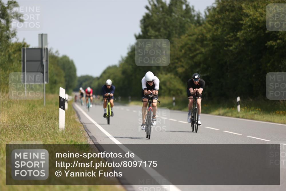 22.06.2025 - Viking Triathlon Yannick Fuchs http://msf.ph/oto/8097175 22.06.2025 11:22:05 Radfahren 1, 80, 101, 187, 323, 455, 473 meine-sportfotos.de