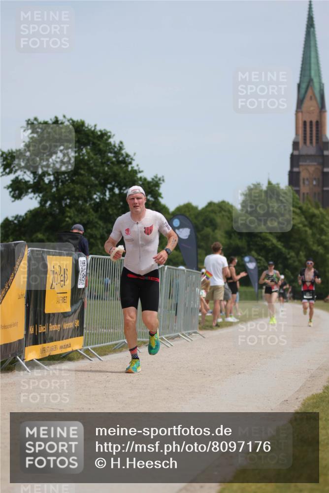 22.06.2025 - Viking Triathlon H.Heesch http://msf.ph/oto/8097176 22.06.2025 13:12:30 Laufen 532, 556 meine-sportfotos.de