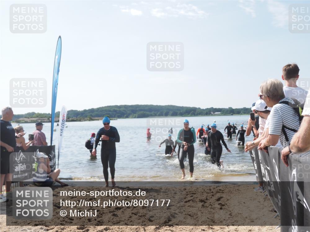 22.06.2025 - Viking Triathlon MichiJ http://msf.ph/oto/8097177 22.06.2025 10:42:24 Schwimmen 16, 55, 65, 192, 281, 290, 318, 326, 427, 460, 465 meine-sportfotos.de