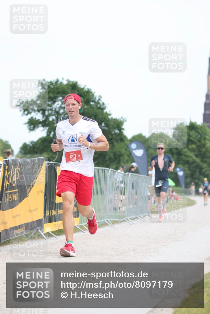 22.06.2025 - Viking Triathlon H.Heesch http://msf.ph/oto/8097179 22.06.2025 13:27:25 Laufen 152, 275, 376, 657 meine-sportfotos.de