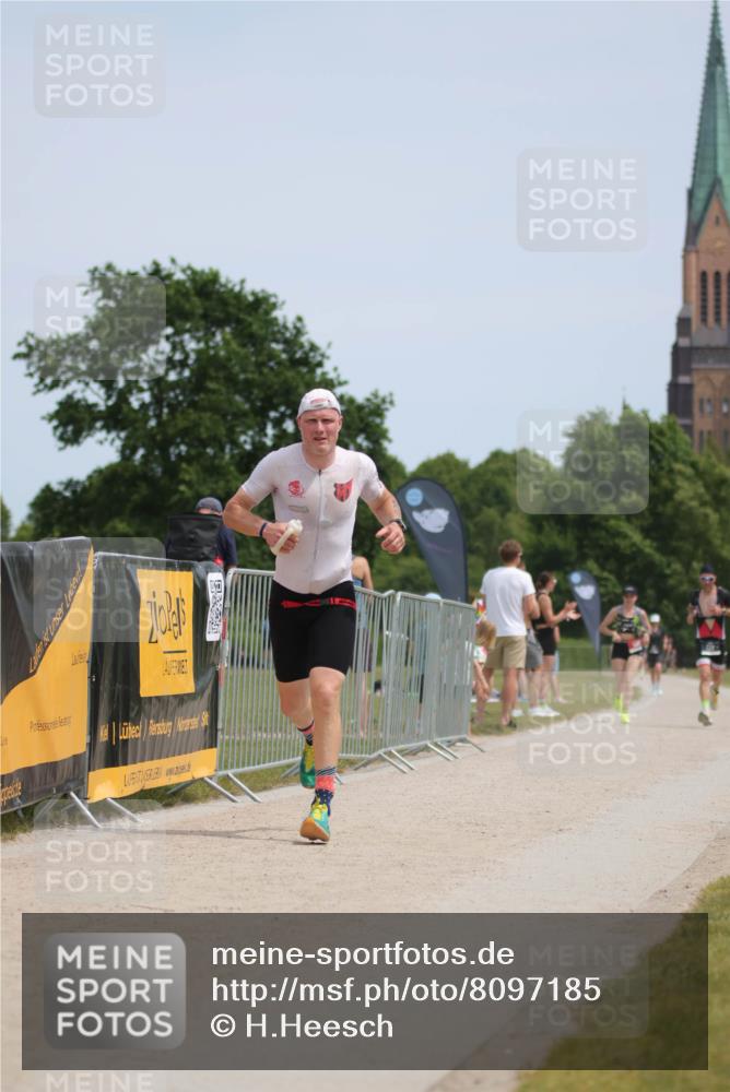 22.06.2025 - Viking Triathlon H.Heesch http://msf.ph/oto/8097185 22.06.2025 13:12:30 Laufen 532, 556 meine-sportfotos.de