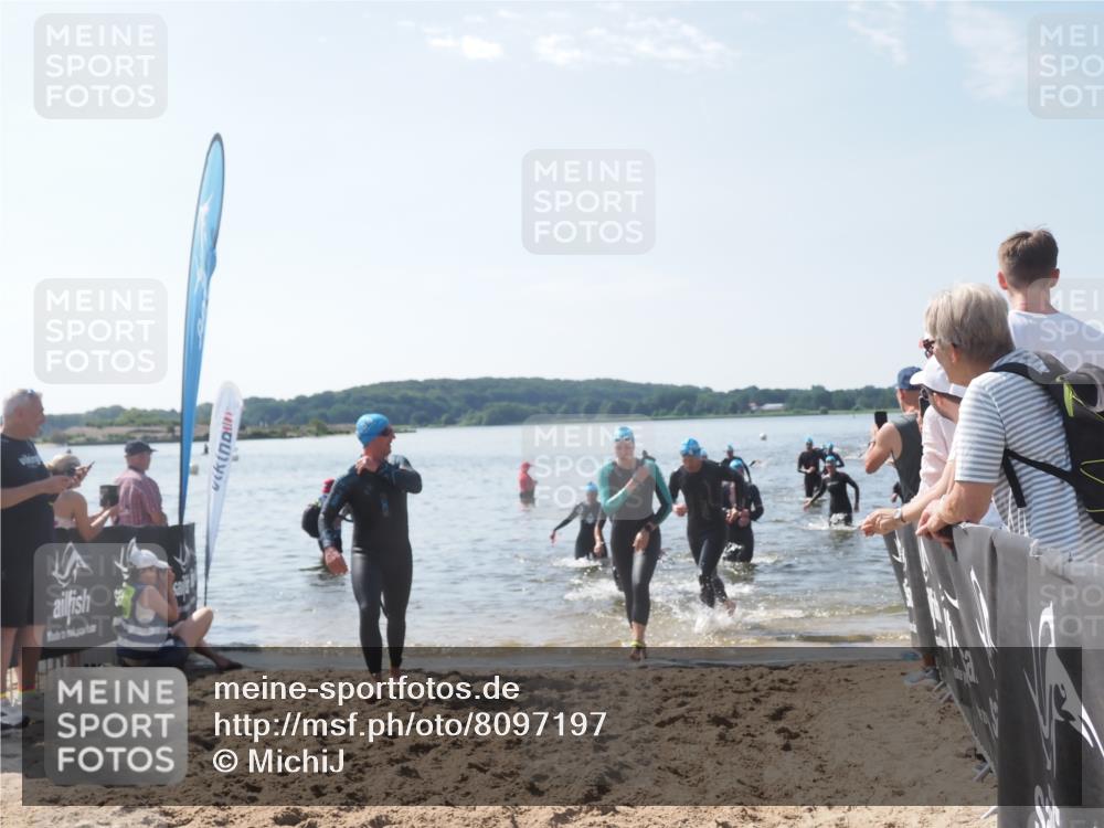 22.06.2025 - Viking Triathlon MichiJ http://msf.ph/oto/8097197 22.06.2025 10:42:24 Schwimmen 16, 55, 65, 192, 281, 290, 318, 326, 427, 460, 465 meine-sportfotos.de
