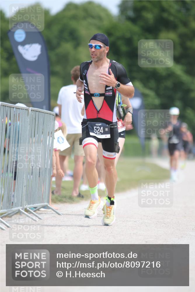 22.06.2025 - Viking Triathlon H.Heesch http://msf.ph/oto/8097216 22.06.2025 13:12:34 Laufen 524, 556, 608 meine-sportfotos.de