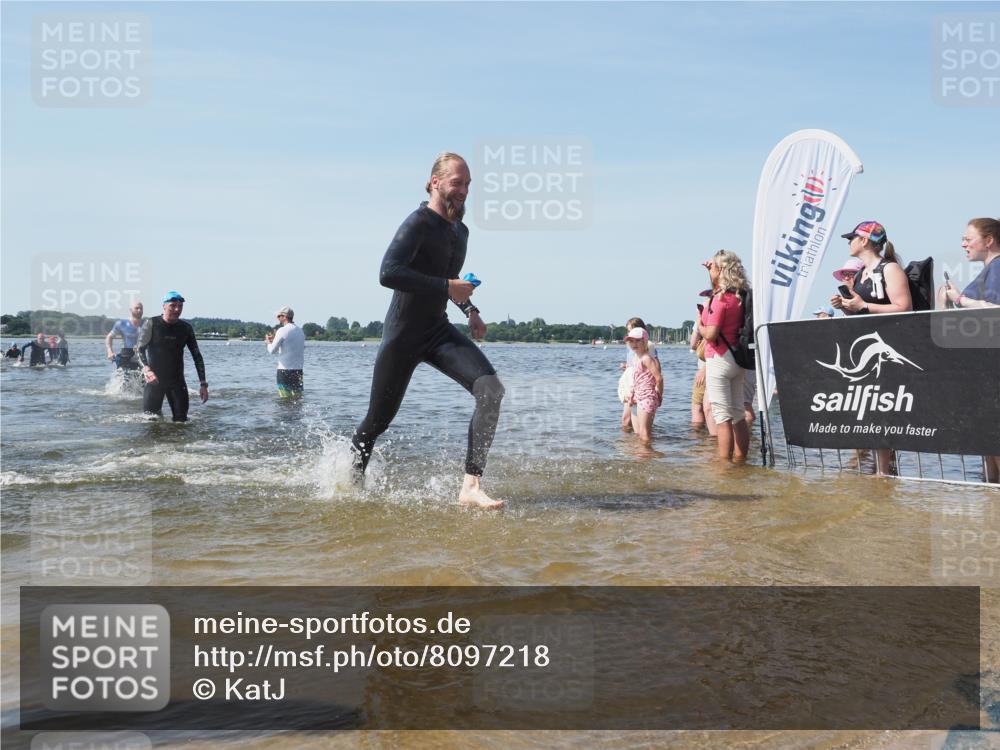 22.06.2025 - Viking Triathlon KatJ http://msf.ph/oto/8097218 22.06.2025 10:31:32 Schwimmen 3, 8, 98, 137, 158, 189, 236, 311, 340, 350, 469, 613, 648 meine-sportfotos.de