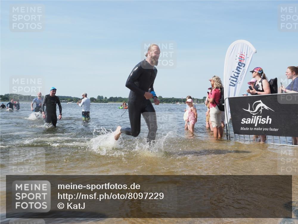 22.06.2025 - Viking Triathlon KatJ http://msf.ph/oto/8097229 22.06.2025 10:31:32 Schwimmen 3, 8, 98, 137, 158, 189, 236, 311, 340, 350, 469, 613, 648 meine-sportfotos.de