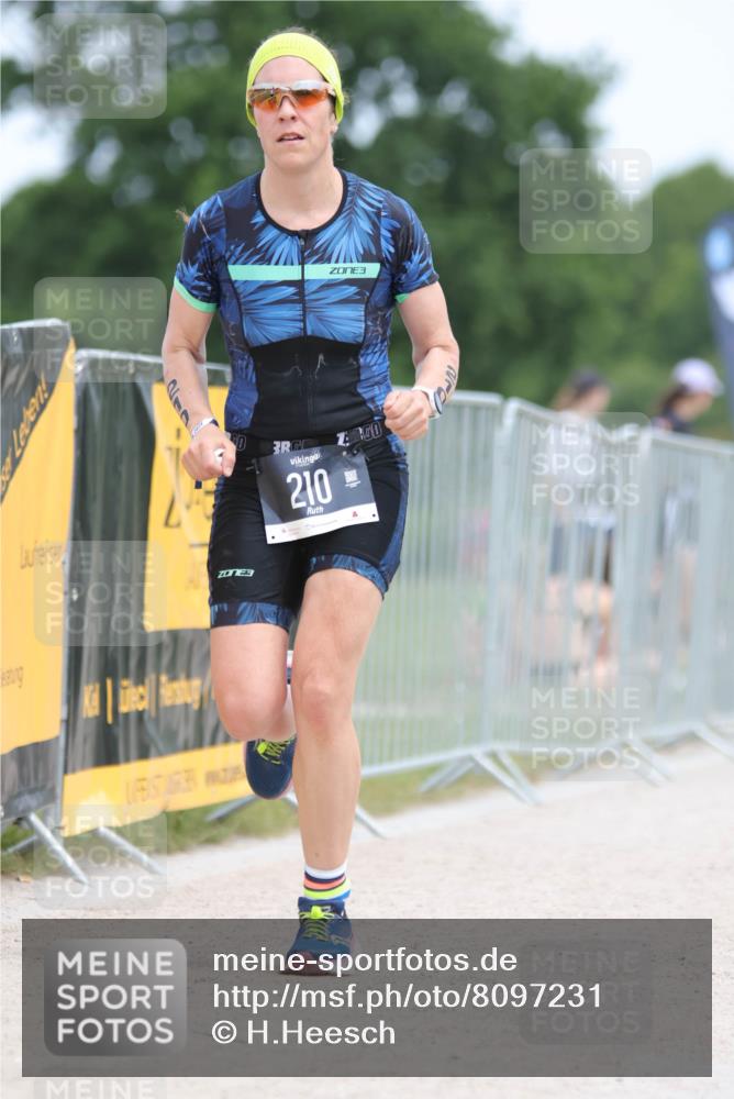 22.06.2025 - Viking Triathlon H.Heesch http://msf.ph/oto/8097231 22.06.2025 13:27:40 Laufen 210 meine-sportfotos.de