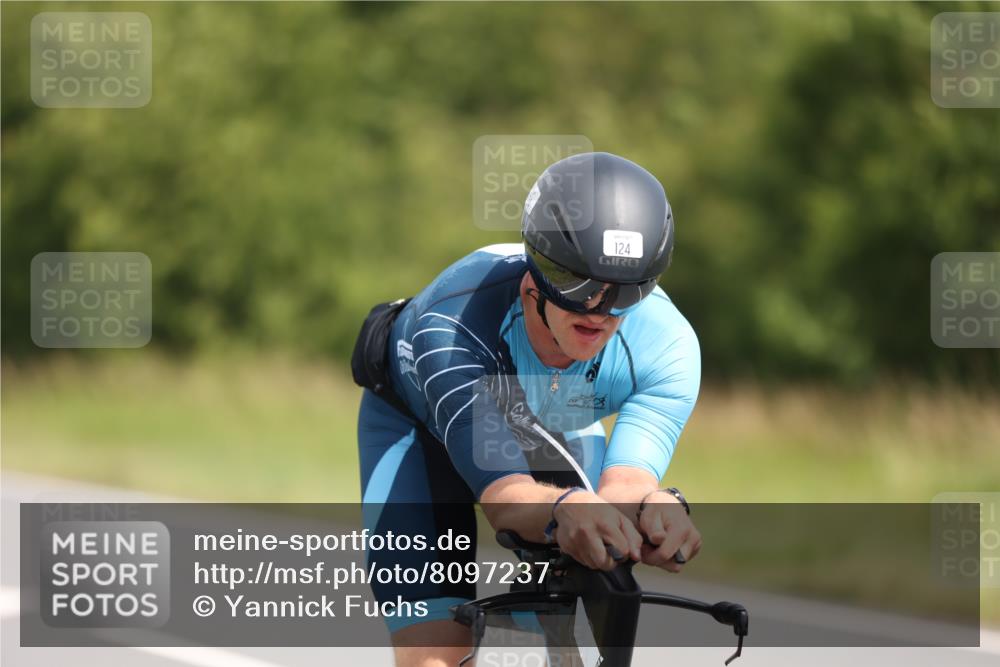 22.06.2025 - Viking Triathlon Yannick Fuchs http://msf.ph/oto/8097237 22.06.2025 11:59:45 Radfahren 124, 207, 223, 225, 230, 480, 501 meine-sportfotos.de