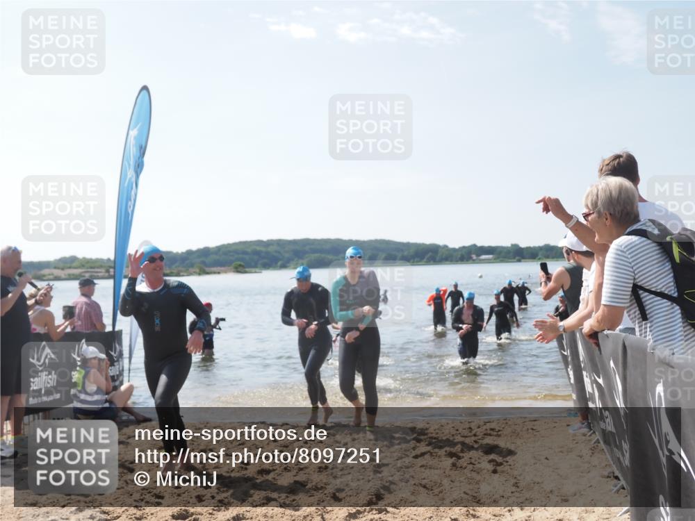 22.06.2025 - Viking Triathlon MichiJ http://msf.ph/oto/8097251 22.06.2025 10:42:26 Schwimmen 16, 55, 65, 192, 281, 290, 318, 326, 427, 460, 465 meine-sportfotos.de