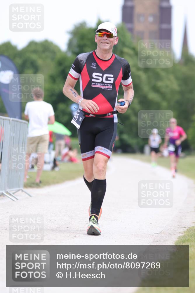22.06.2025 - Viking Triathlon H.Heesch http://msf.ph/oto/8097269 22.06.2025 13:27:58 Laufen 145 meine-sportfotos.de