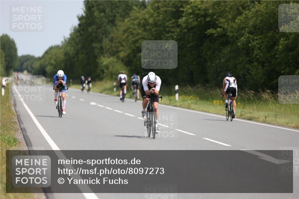 22.06.2025 - Viking Triathlon Yannick Fuchs http://msf.ph/oto/8097273 22.06.2025 11:59:49 Radfahren 124, 207, 223, 225, 230, 610 meine-sportfotos.de