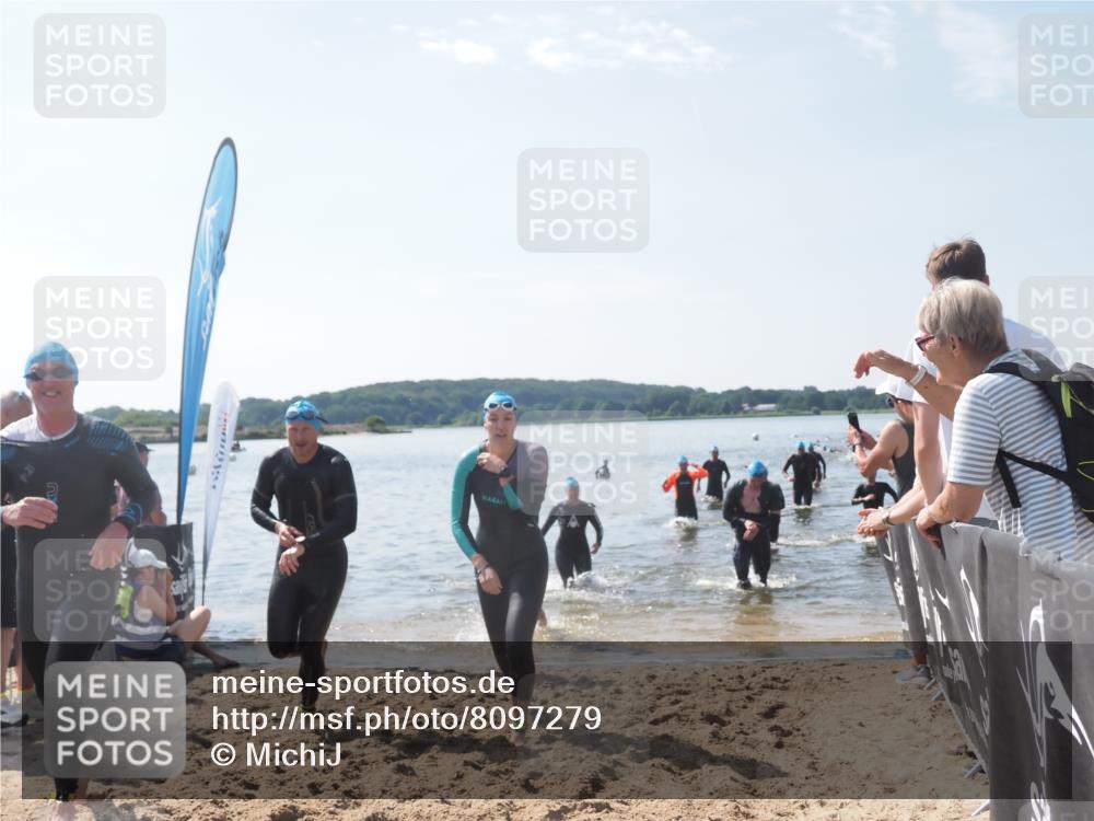 22.06.2025 - Viking Triathlon MichiJ http://msf.ph/oto/8097279 22.06.2025 10:42:26 Schwimmen 16, 55, 65, 192, 281, 290, 318, 326, 427, 460, 465 meine-sportfotos.de