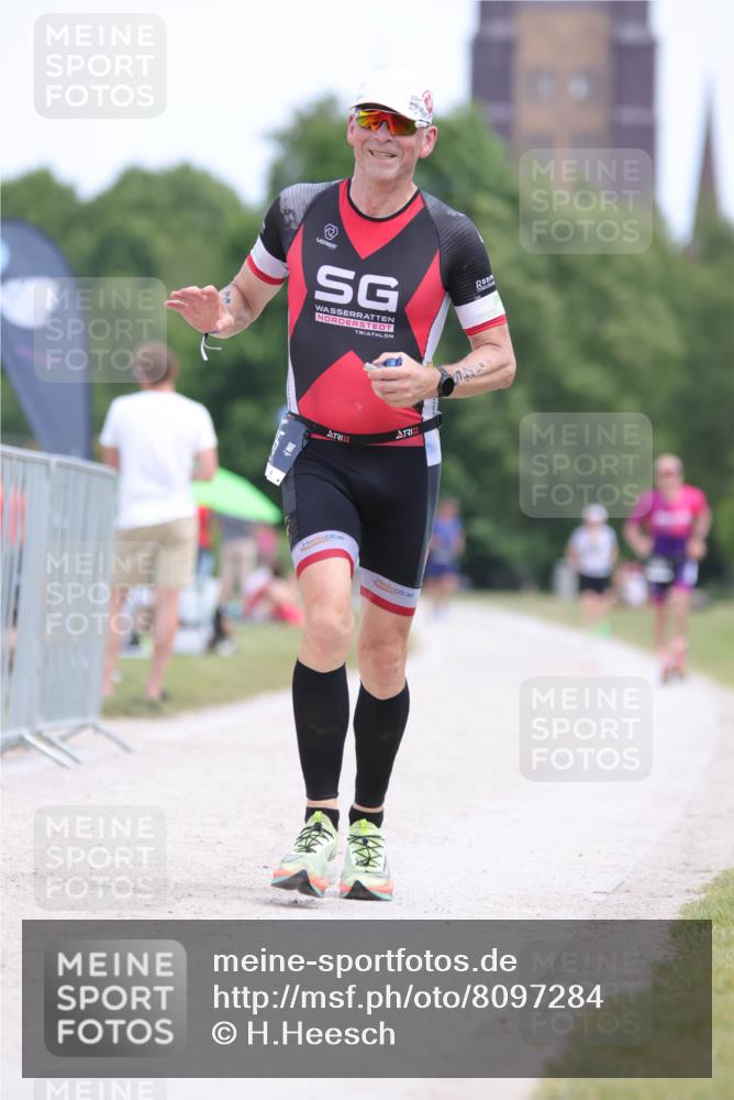 22.06.2025 - Viking Triathlon H.Heesch http://msf.ph/oto/8097284 22.06.2025 13:27:58 Laufen 145 meine-sportfotos.de
