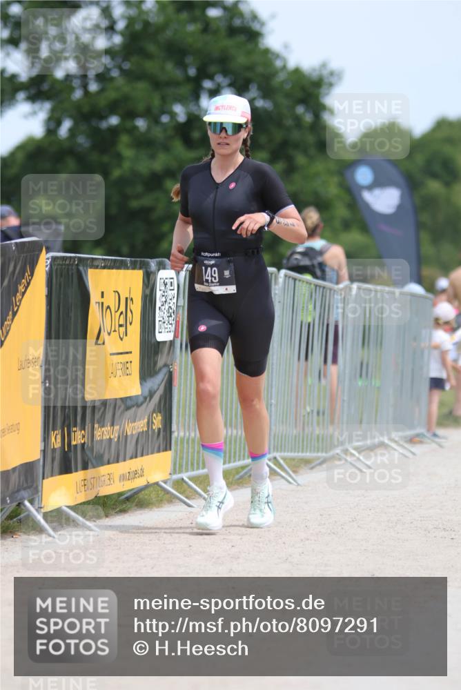 22.06.2025 - Viking Triathlon H.Heesch http://msf.ph/oto/8097291 22.06.2025 13:12:46 Laufen 149 meine-sportfotos.de