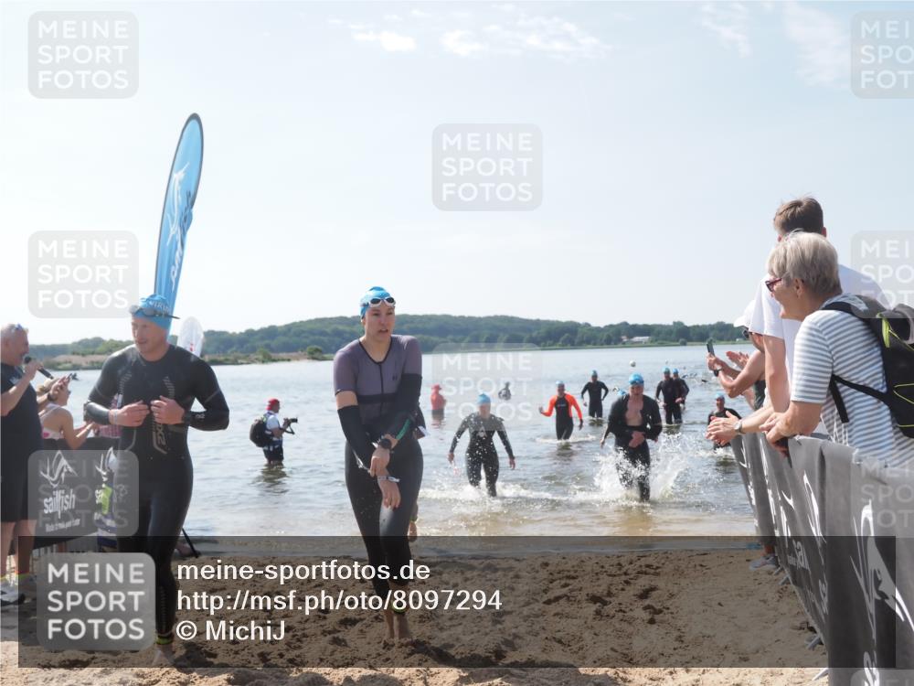 22.06.2025 - Viking Triathlon MichiJ http://msf.ph/oto/8097294 22.06.2025 10:42:27 Schwimmen 16, 55, 65, 192, 281, 318, 326, 427, 460, 465 meine-sportfotos.de