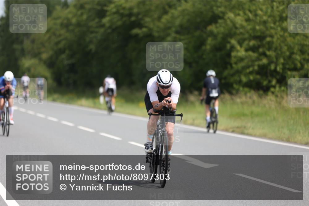 22.06.2025 - Viking Triathlon Yannick Fuchs http://msf.ph/oto/8097303 22.06.2025 11:59:50 Radfahren 207, 223, 225, 230, 610 meine-sportfotos.de