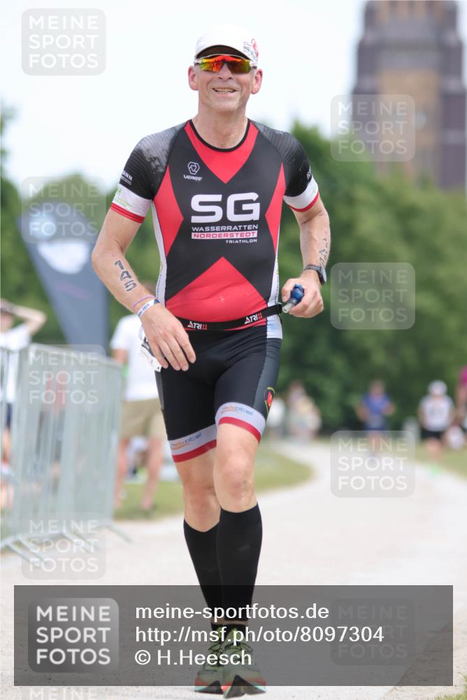 22.06.2025 - Viking Triathlon H.Heesch http://msf.ph/oto/8097304 22.06.2025 13:27:59 Laufen 145 meine-sportfotos.de