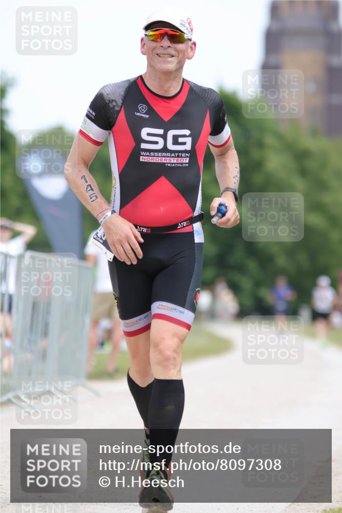22.06.2025 - Viking Triathlon H.Heesch http://msf.ph/oto/8097308 22.06.2025 13:27:59 Laufen 145 meine-sportfotos.de