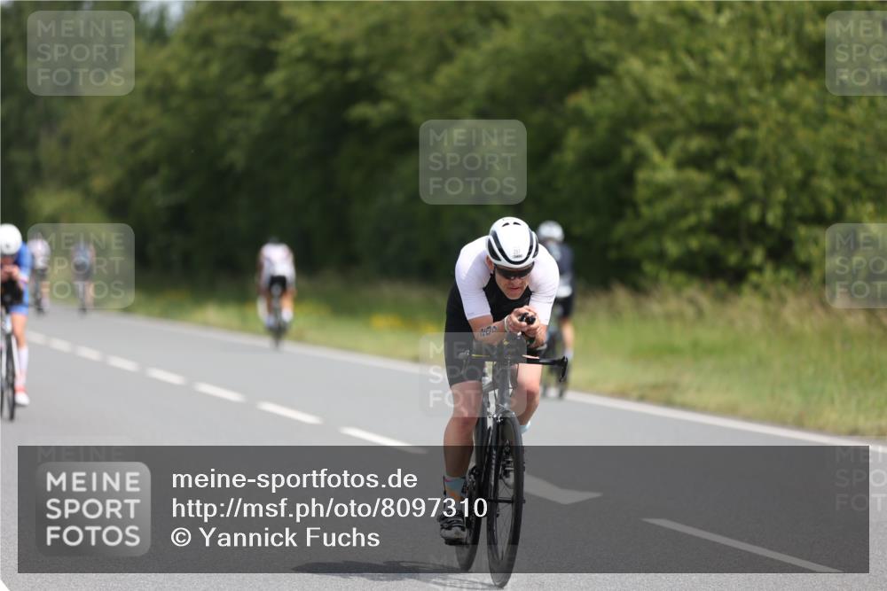 22.06.2025 - Viking Triathlon Yannick Fuchs http://msf.ph/oto/8097310 22.06.2025 11:59:50 Radfahren 207, 223, 225, 230, 610 meine-sportfotos.de