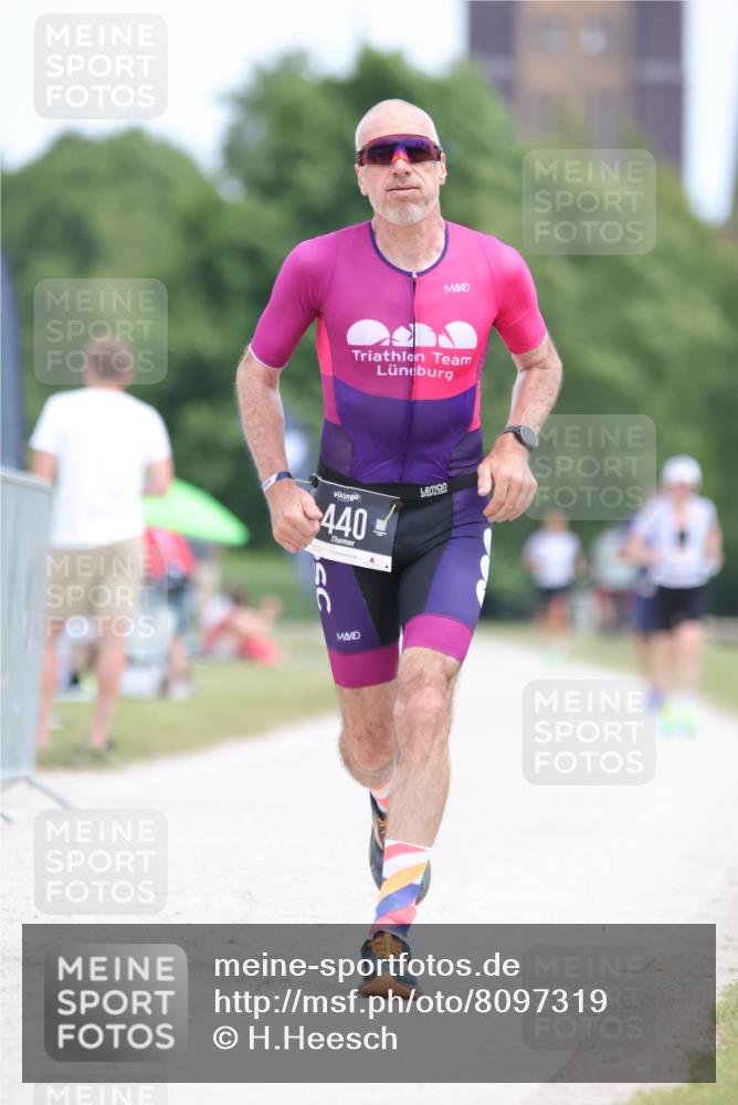 22.06.2025 - Viking Triathlon H.Heesch http://msf.ph/oto/8097319 22.06.2025 13:28:09 Laufen 440 meine-sportfotos.de