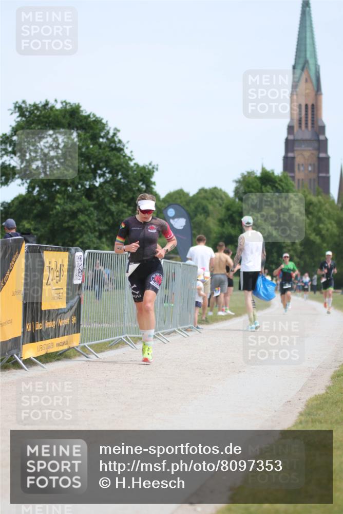 22.06.2025 - Viking Triathlon H.Heesch http://msf.ph/oto/8097353 22.06.2025 13:12:55 Laufen 88 meine-sportfotos.de