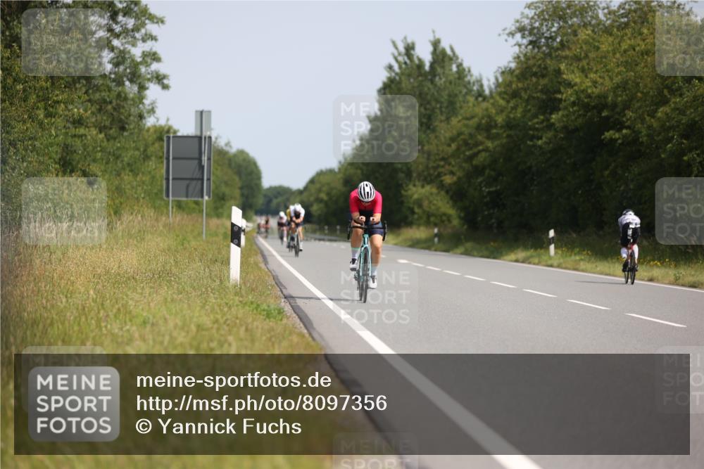 22.06.2025 - Viking Triathlon Yannick Fuchs http://msf.ph/oto/8097356 22.06.2025 11:22:12 Radfahren 42, 91, 187, 323, 455, 473, 490, 661 meine-sportfotos.de