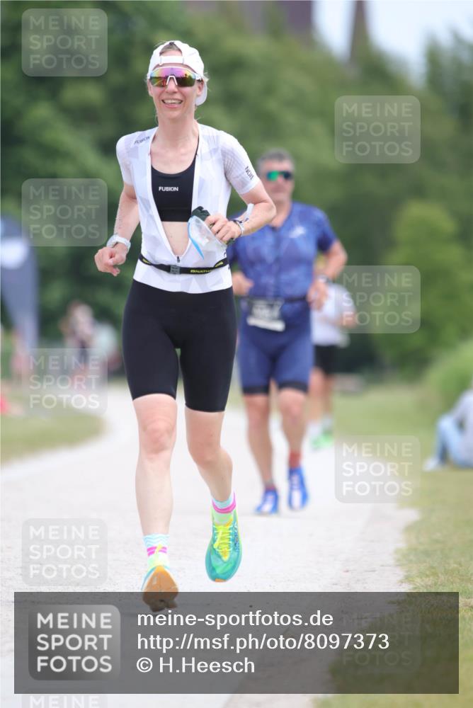 22.06.2025 - Viking Triathlon H.Heesch http://msf.ph/oto/8097373 22.06.2025 13:28:20 Laufen 182, 449 meine-sportfotos.de
