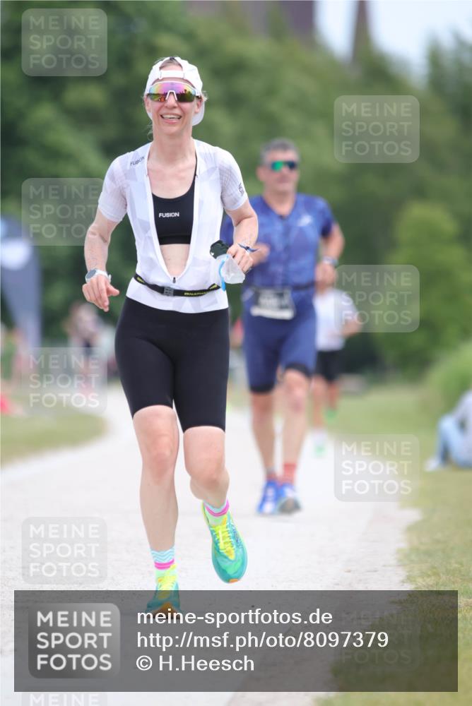 22.06.2025 - Viking Triathlon H.Heesch http://msf.ph/oto/8097379 22.06.2025 13:28:20 Laufen 182, 449 meine-sportfotos.de