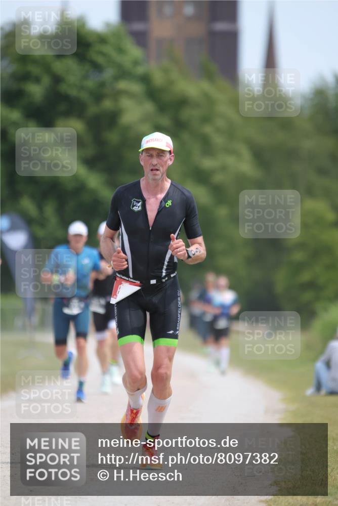 22.06.2025 - Viking Triathlon H.Heesch http://msf.ph/oto/8097382 22.06.2025 13:13:02 Laufen 88, 113, 610 meine-sportfotos.de