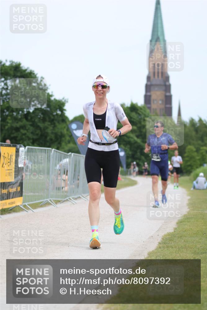 22.06.2025 - Viking Triathlon H.Heesch http://msf.ph/oto/8097392 22.06.2025 13:28:23 Laufen 182, 449 meine-sportfotos.de