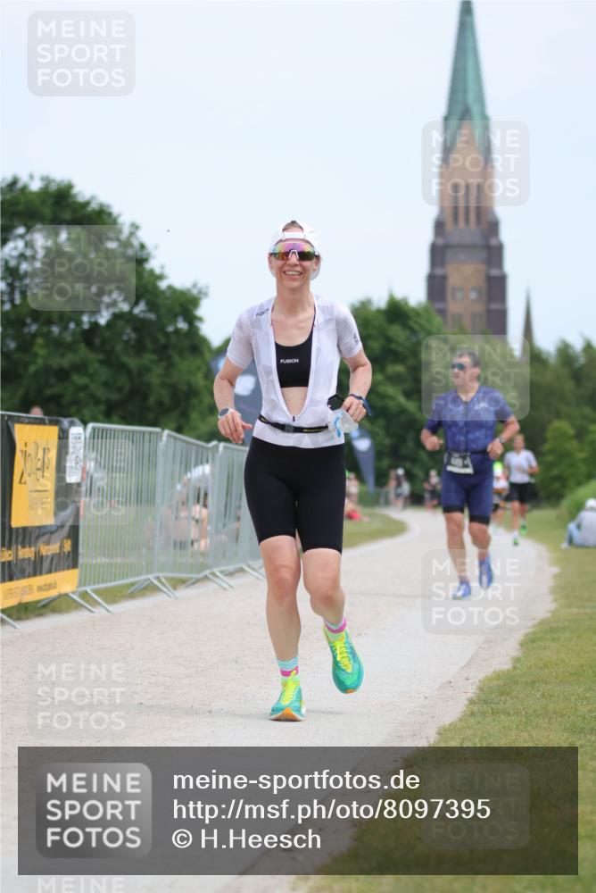 22.06.2025 - Viking Triathlon H.Heesch http://msf.ph/oto/8097395 22.06.2025 13:28:23 Laufen 182, 449 meine-sportfotos.de