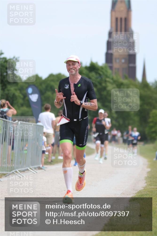22.06.2025 - Viking Triathlon H.Heesch http://msf.ph/oto/8097397 22.06.2025 13:13:05 Laufen 113, 226, 610 meine-sportfotos.de