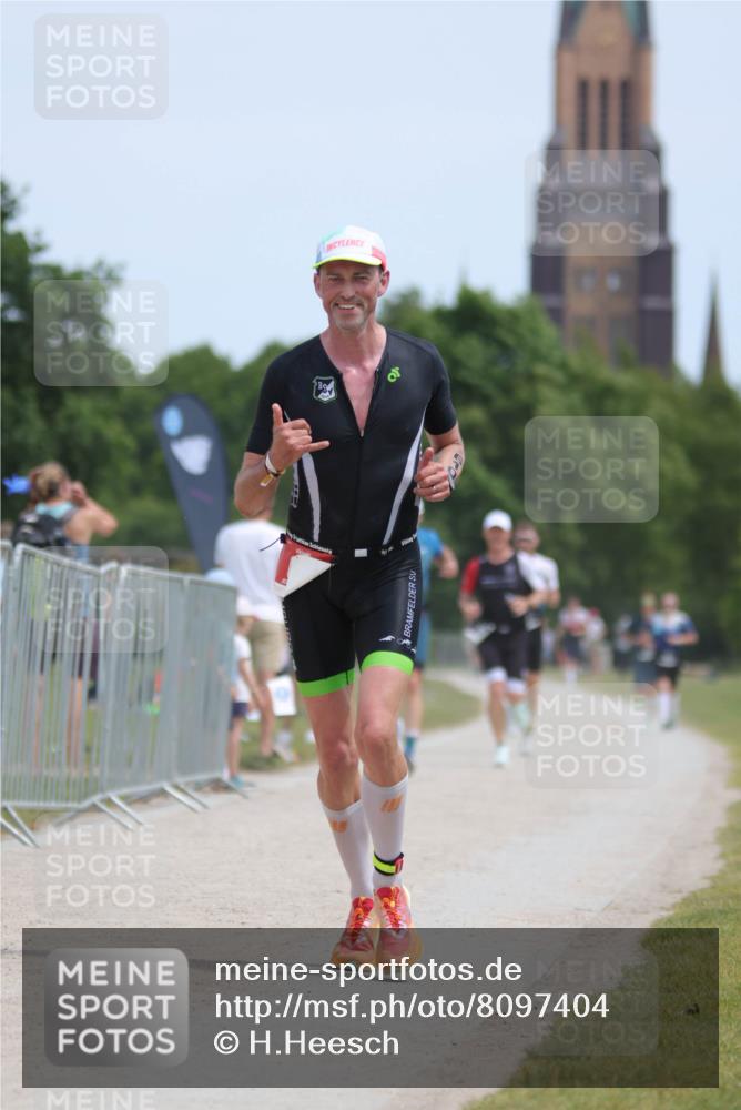 22.06.2025 - Viking Triathlon H.Heesch http://msf.ph/oto/8097404 22.06.2025 13:13:05 Laufen 113, 226, 610 meine-sportfotos.de