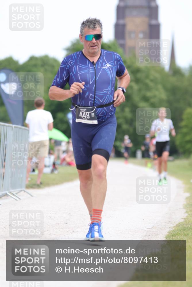 22.06.2025 - Viking Triathlon H.Heesch http://msf.ph/oto/8097413 22.06.2025 13:28:25 Laufen 182, 449 meine-sportfotos.de