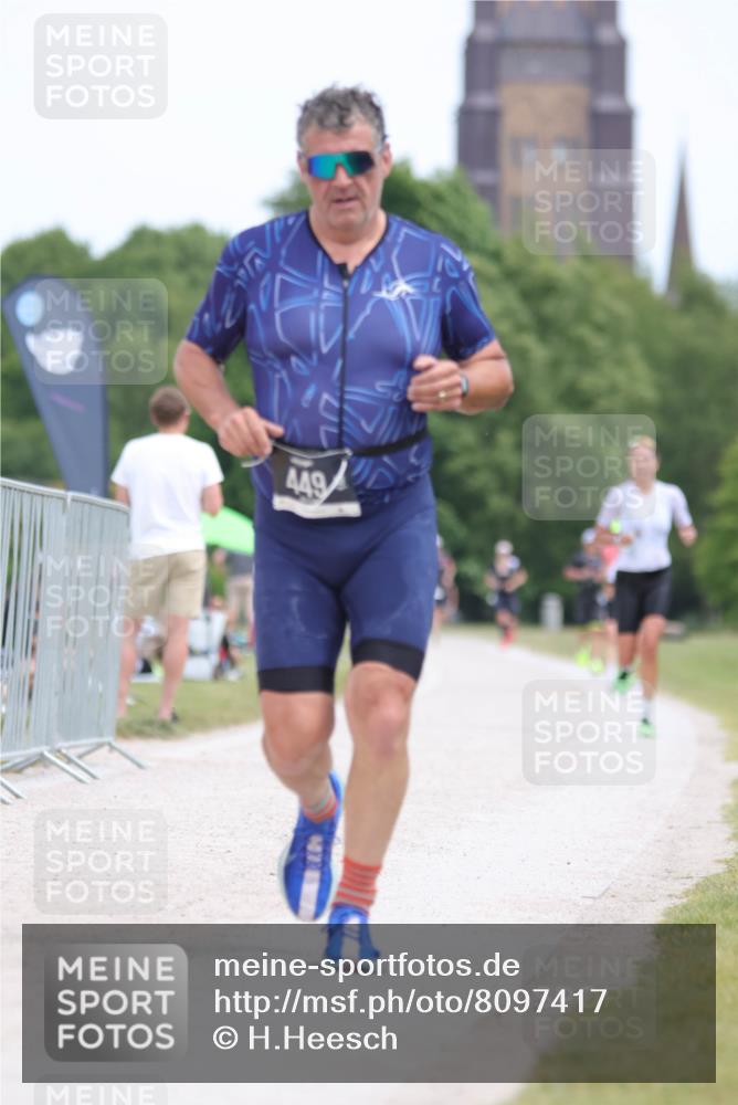 22.06.2025 - Viking Triathlon H.Heesch http://msf.ph/oto/8097417 22.06.2025 13:28:25 Laufen 182, 449 meine-sportfotos.de