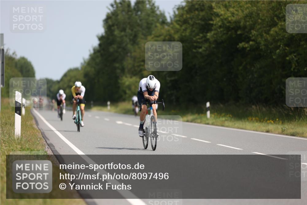 22.06.2025 - Viking Triathlon Yannick Fuchs http://msf.ph/oto/8097496 22.06.2025 11:22:17 Radfahren 42, 47, 91, 165, 257, 473, 490, 661 meine-sportfotos.de